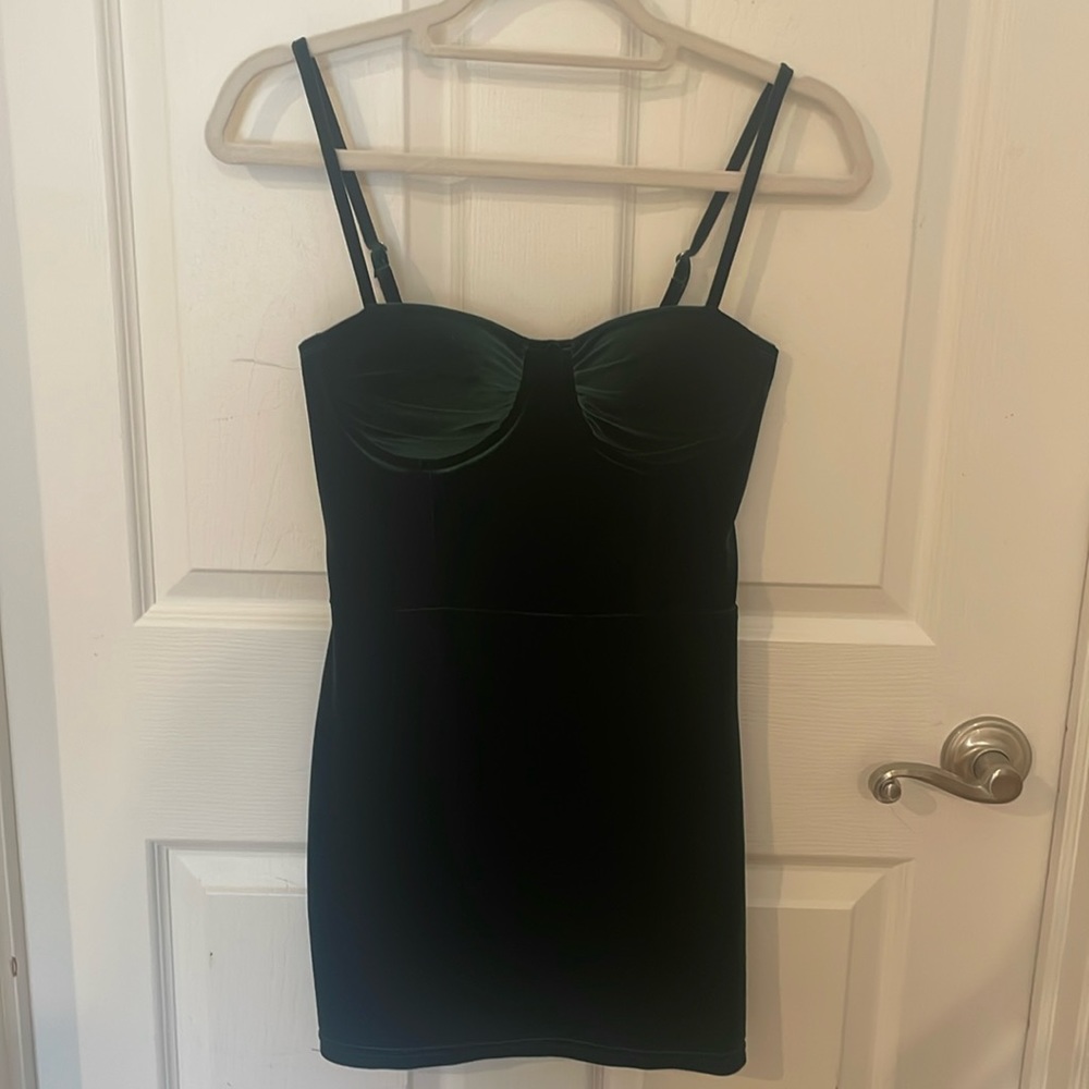 Windsor XS Green Velvet Cocktail Dress